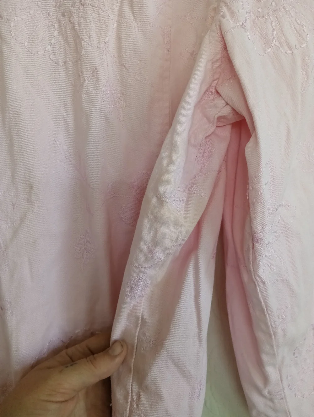 KEREN hart Light Pink Embroidered Jean Jacket Pastel Femme Floral Boho Western